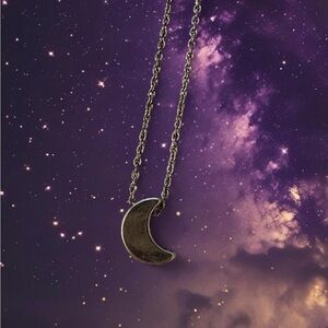 Elegant Silver Crescent Moon Necklace